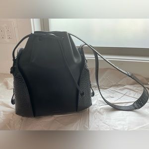 Senreve Black bucket bag (regular)